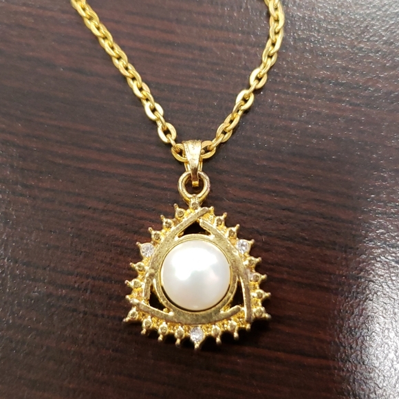 💛🤍💛Gold Diamond Pearl Look Necklace - Picture 6 of 8